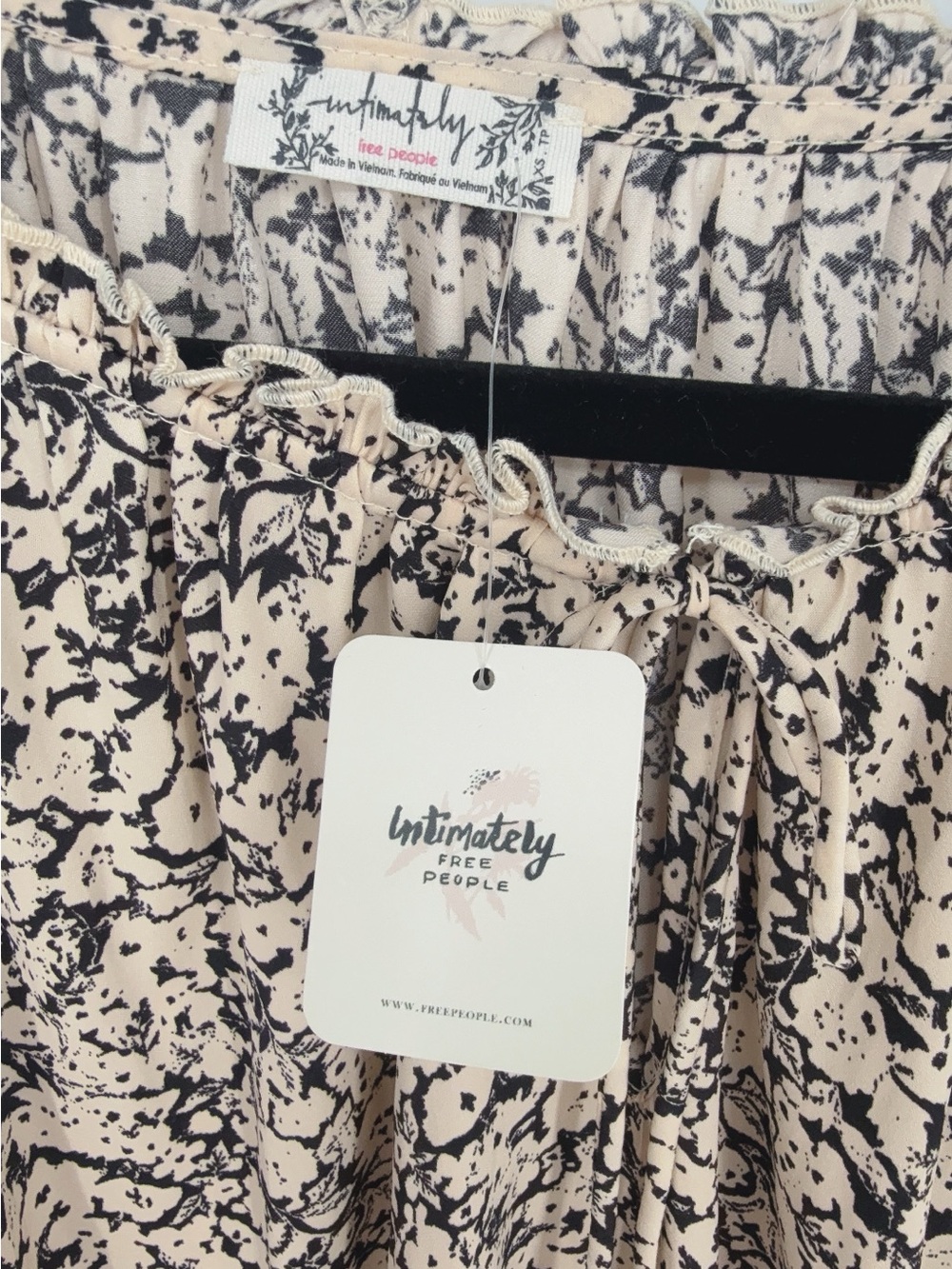 Free People All Tucks Printed Bodysuit XS NWT - Picture 7 of 8